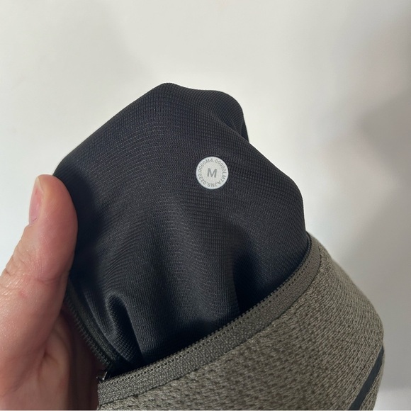 Lululemon Textured Tech Short 7" Liner Olive Green Size Medium - Picture 12 of 12